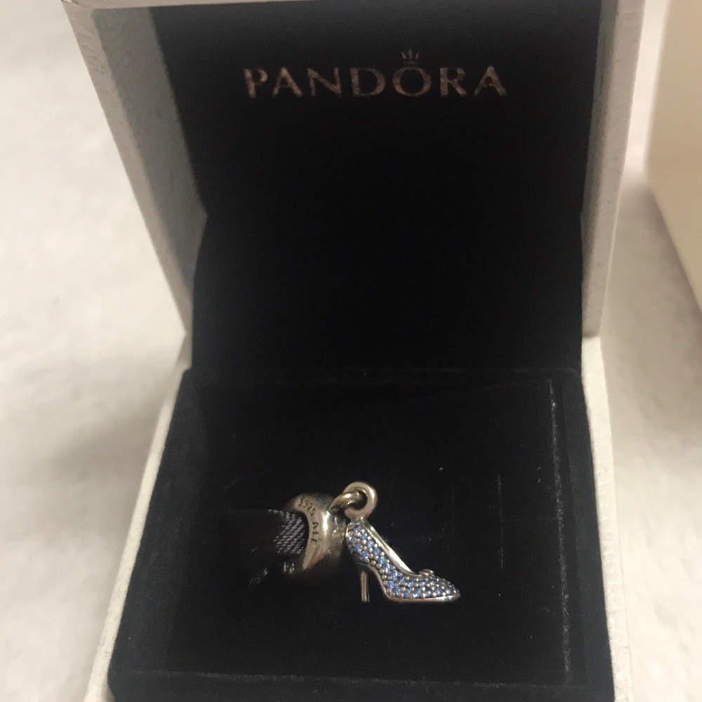 Pandora Cinderella shoe charm